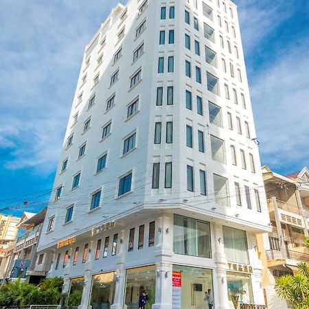 V Boutique Hotel Phnom Pen Exterior foto