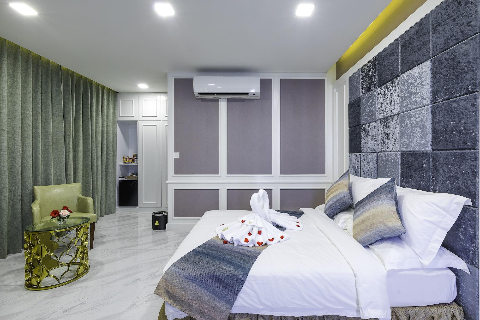 V Boutique Hotel Phnom Pen Exterior foto
