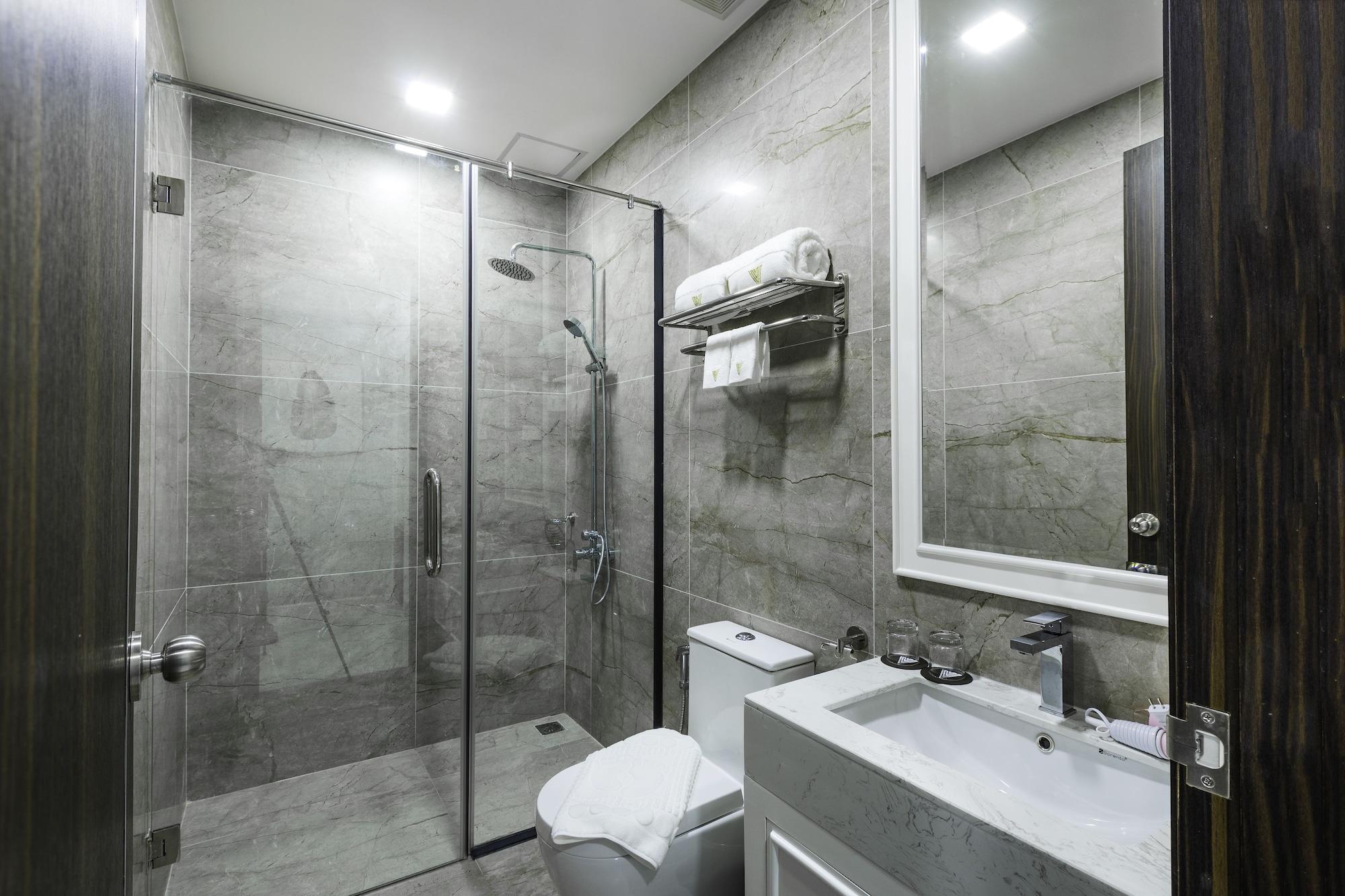 V Boutique Hotel Phnom Pen Exterior foto