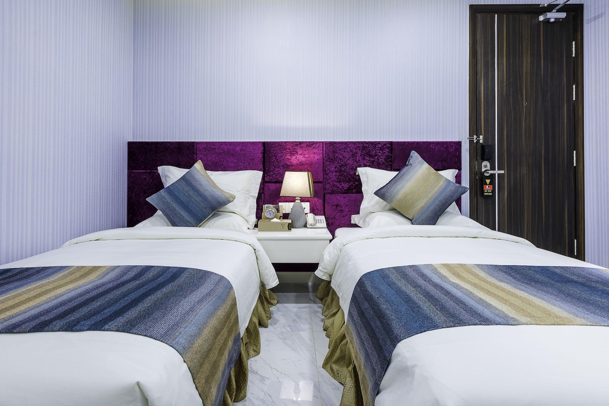 V Boutique Hotel Phnom Pen Exterior foto