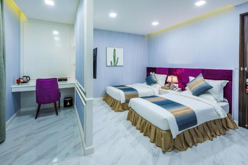 V Boutique Hotel Phnom Pen Exterior foto