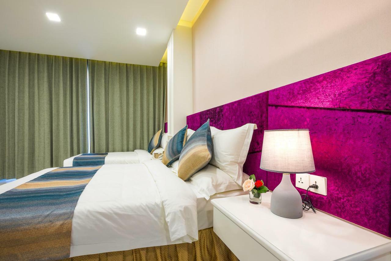 V Boutique Hotel Phnom Pen Exterior foto